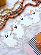 Load image into Gallery viewer, Cute Ghost Garland
