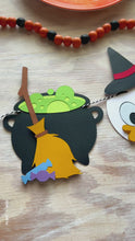 Load and play video in Gallery viewer, Trick or Treat Ducks Garland
